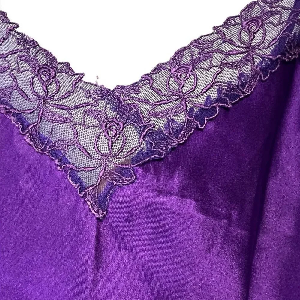 Vintage VS Gold Label Purple Embroidered Floral Lace Chemise Nightgown Slip - Picture 6 of 12